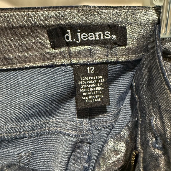 d. jeans Women's Metallic Gray Jeans - Picture 5 of 5